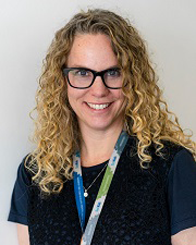 Lisa Strug's staff profile