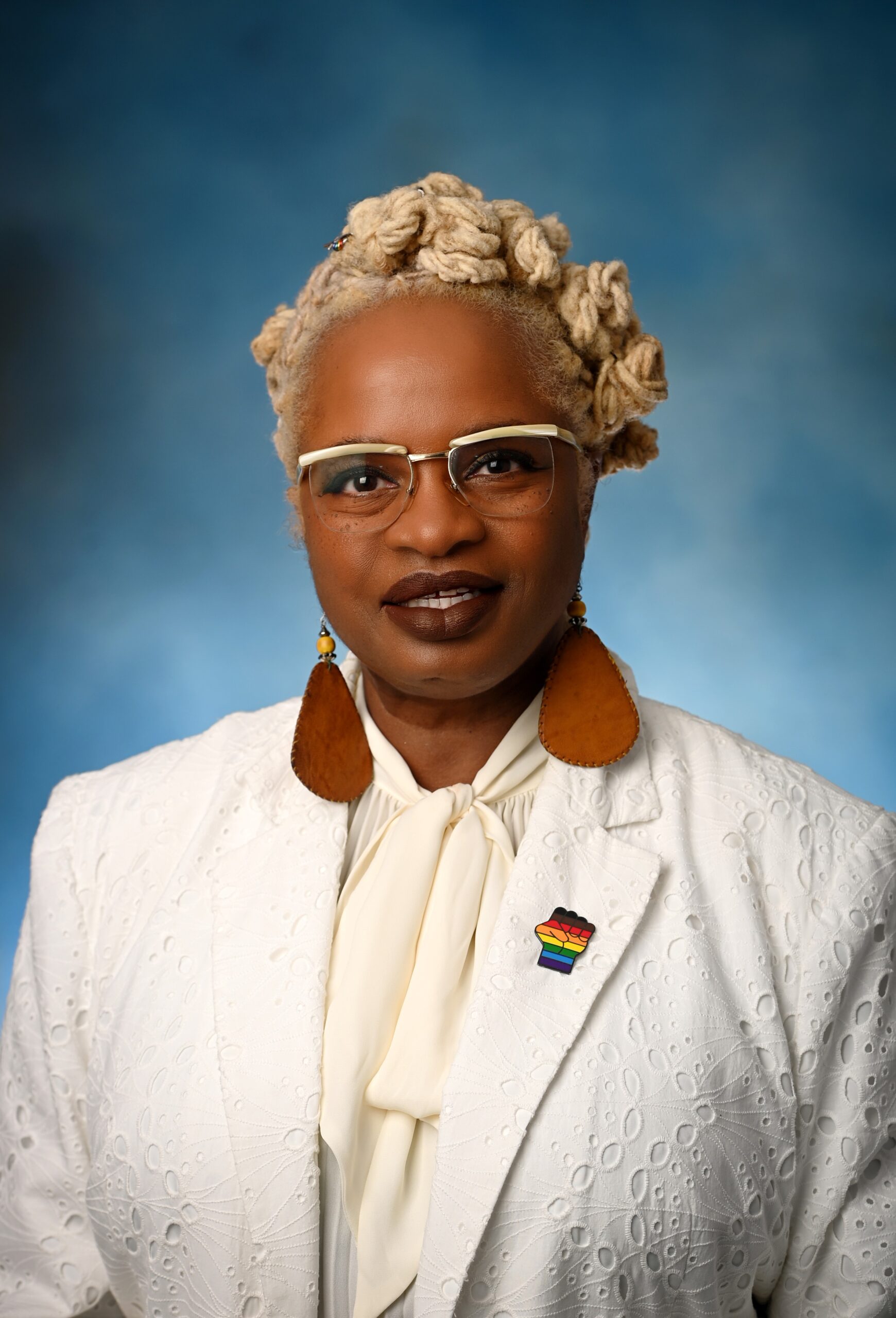 OmiSoore Dryden Headshot